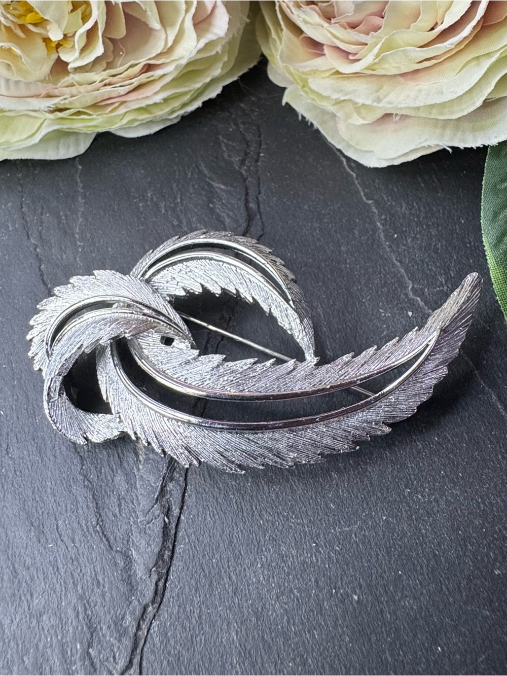 Sarah Coventry Silver Feather Pin Brooch - Elegant Women's Accessory